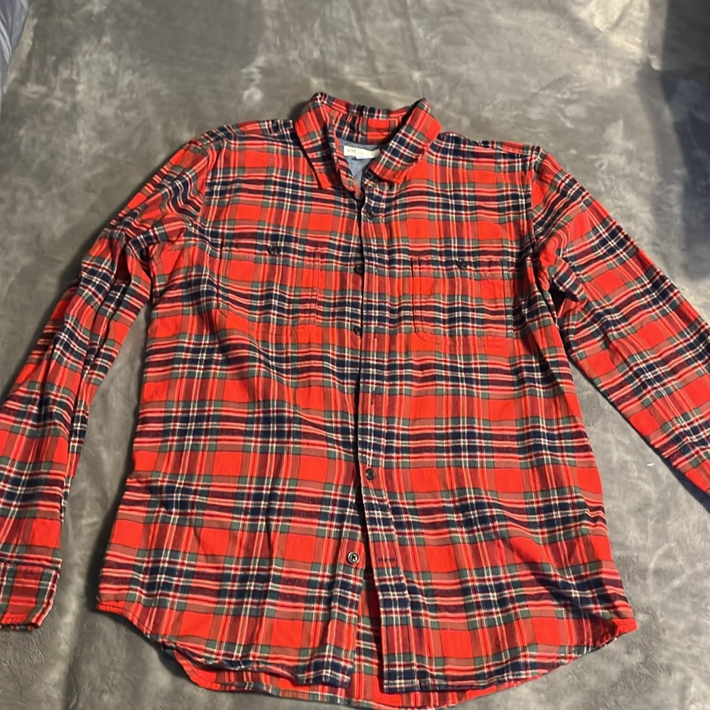 Men’s Gap fleece button-down shirt.